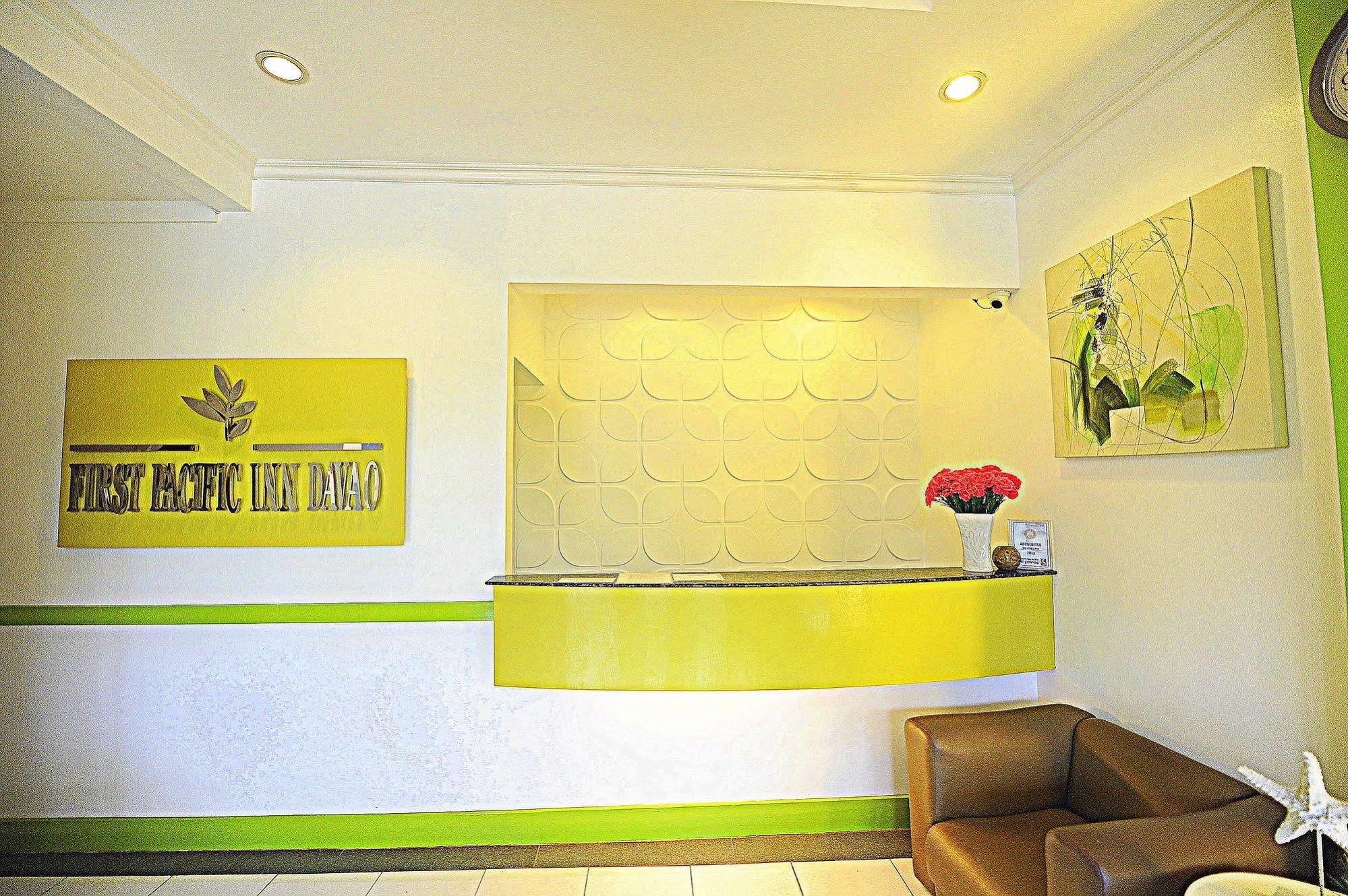 First Pacific Inn Davao Stadt Exterior foto